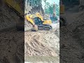 Side-Stepping Terrain: How Excavator Operators Crab-Walk To Avoid Slope Slippage
