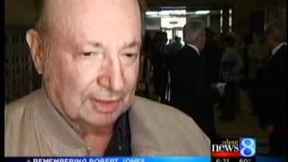 Mourners honor Robert Jones