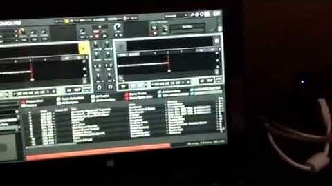 Windows Surface Pro Running Traktor Pro 2, & Maschine Mikro MK2