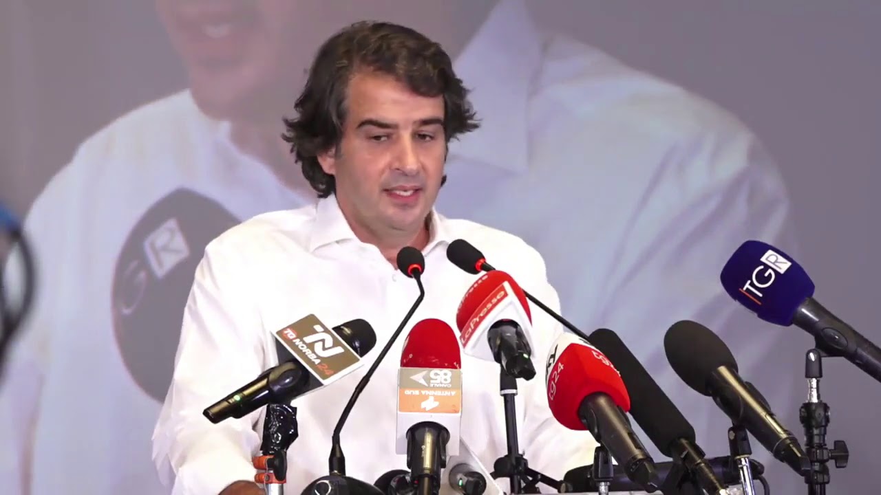 Conferenza stampa di Raffaele Fitto dopo le elezioni regionali in Puglia