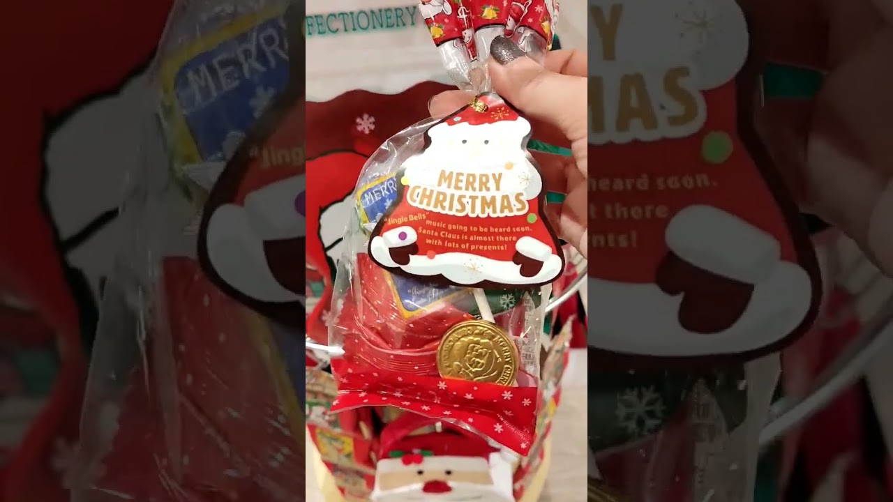 Christmas gift #christmas #christmas2023 #gift #snackvideo #christiansongs #christmasshopping #japan