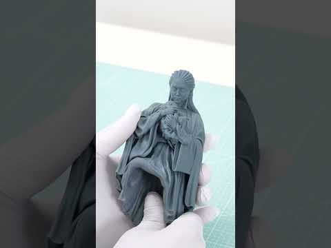 This Resin Print Looks Unreal… “The Other Life” on Jupiter 2. Model by @blackforge_games
