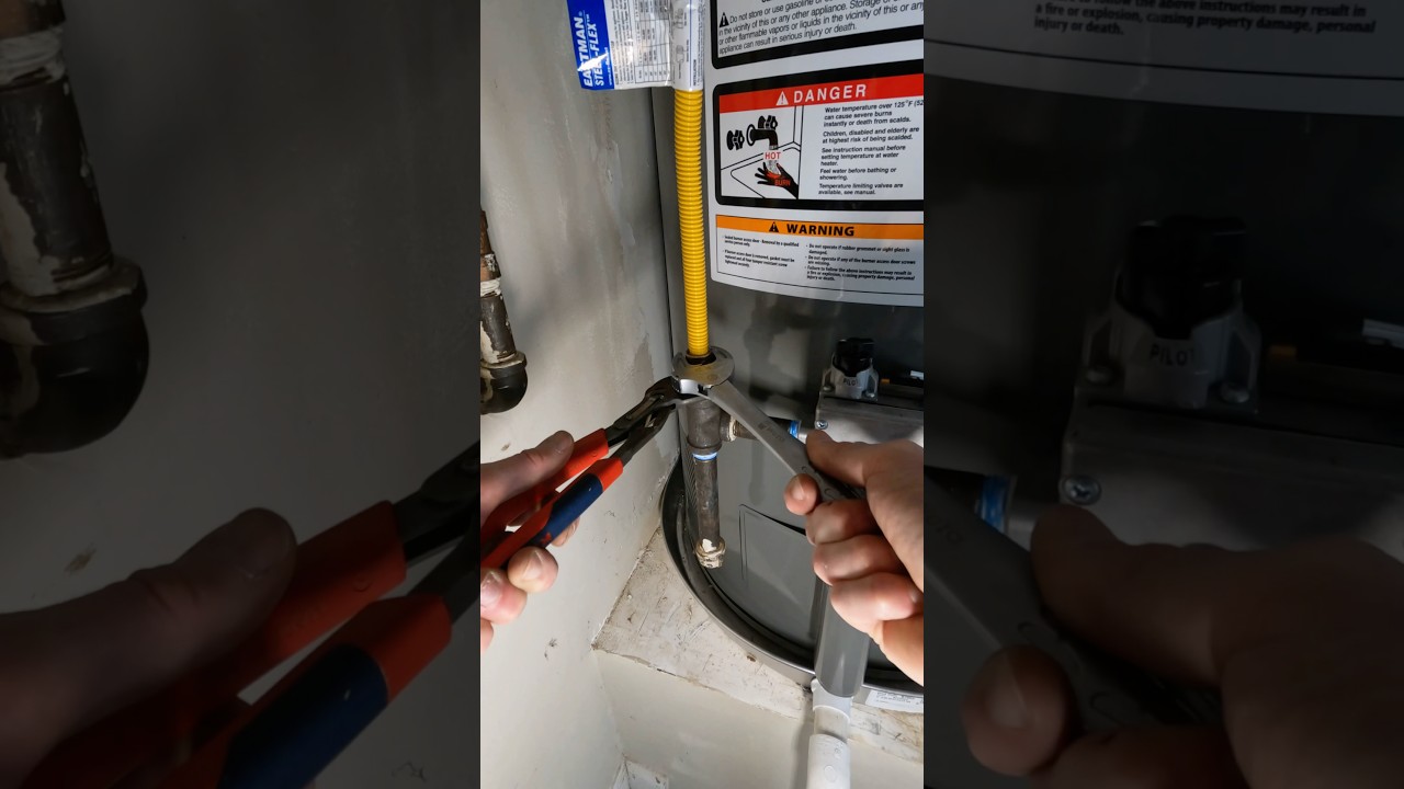 Eastman Plumbing flexible gas connector 🔥💪 #plumbing #plumber #eastmanpartner #asmr
