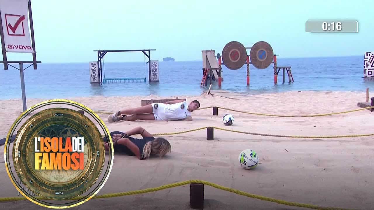 L'Isola dei Famosi - La prova di Matilde Brandi e Linda Morselli