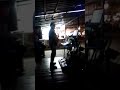 Красиво поёт на диско. в Анапе