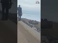 انقلاب سيارة على الطريق الساحلي بالرباط