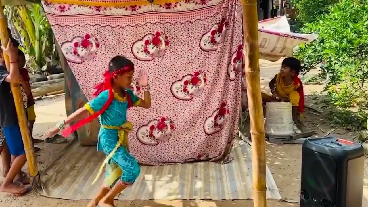 ក្មេងៗមានដុងសម្ដែងល្ខោន បាននាំគ្នាបង្កើតក្រុមល្ខោនស្លឹកត្នោត