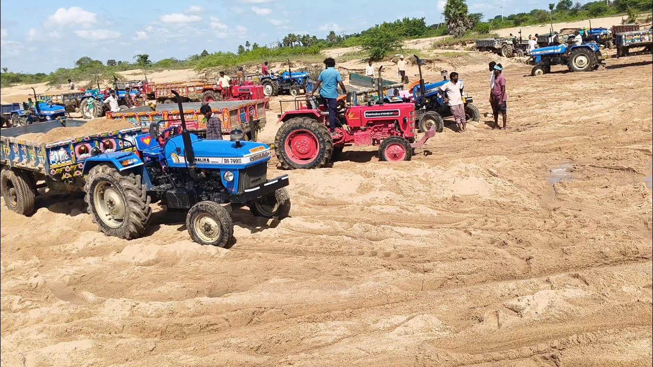 డ్రైవర్ల కష్టాలు 🥲 బండ్లు చాలా అంటే చాలా దిగబడ్డాయి చూడండి.!🚜😱🥲#driving#life #shivarock #iska#Mafia