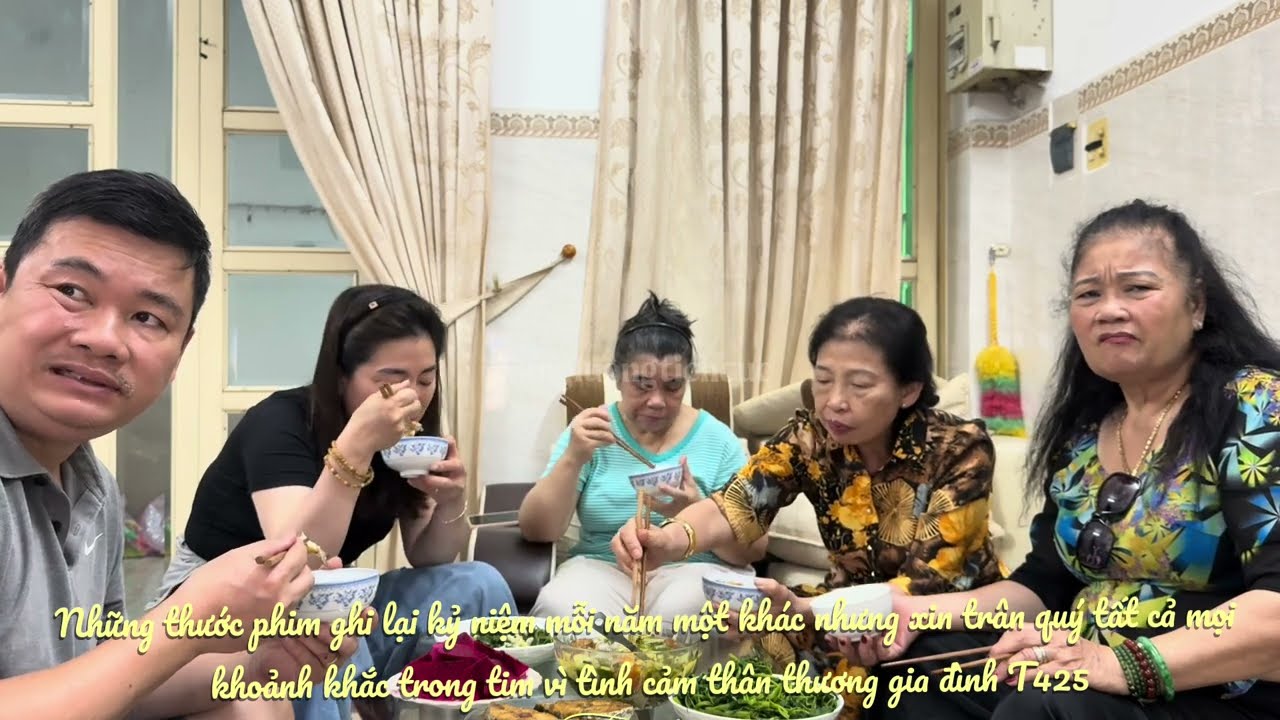 Bữa cơm đầy kỷ niệm rộn ràng tiếng cười. #yeucuocsong #giadinh #nănglượngtíchcực #family 