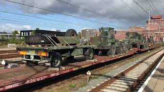 Trein met defensiematerieel te Amersfoort Centraal