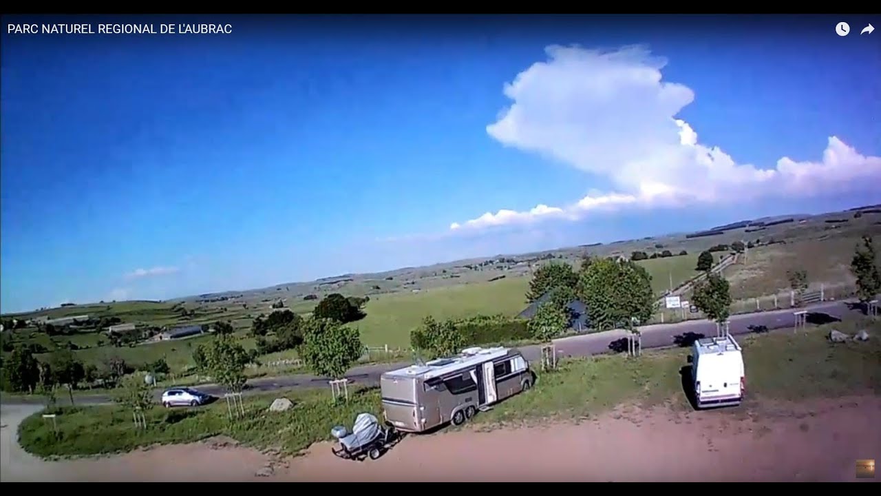 C'EST DÉSERT MAIS QUE C'EST BEAU LE PLATEAU DE AUBRAC EN LOZÈRE ET EN AVEYRON