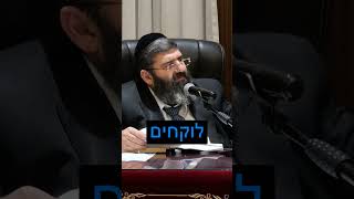 מה יותר חשוב לכתוב ספר תורה או להאכיל עניים?