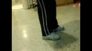 KIDE ALSO KNOW HOW 2 MOONWALK RONY RONY RONY TAN