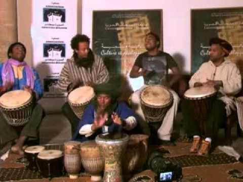 Meskawi percussion djembé afrique 2 - YouTube