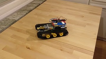 Lego Tank threads controlled with arduino and bluetooth