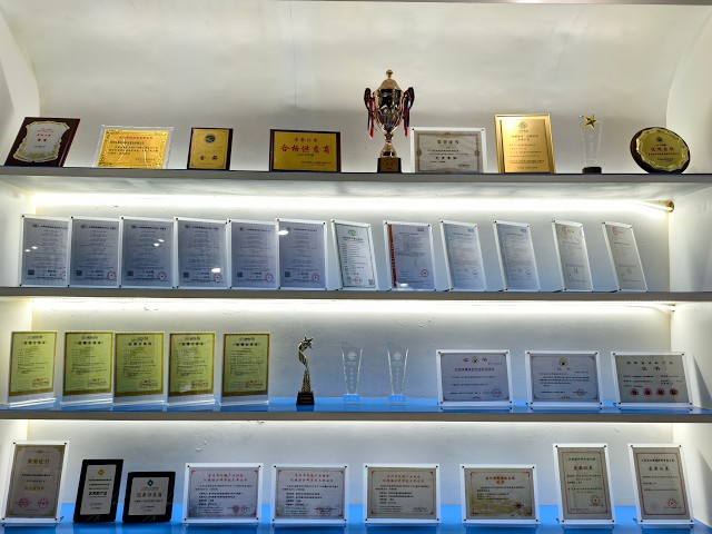 🏆 Xiechang Environmental: bức tường danh hiệu và chứng nhận