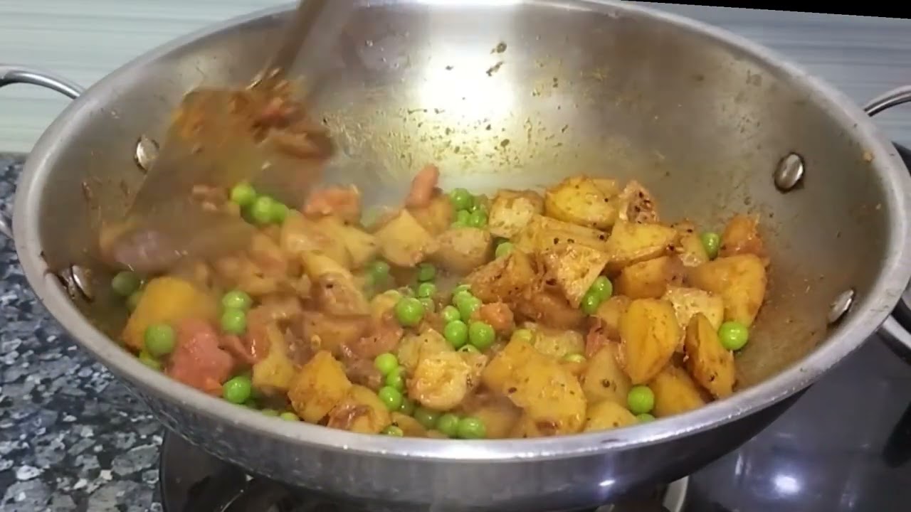 यह रेसीपी ठंड के दिनों में ही बना और खा सकते हैं।