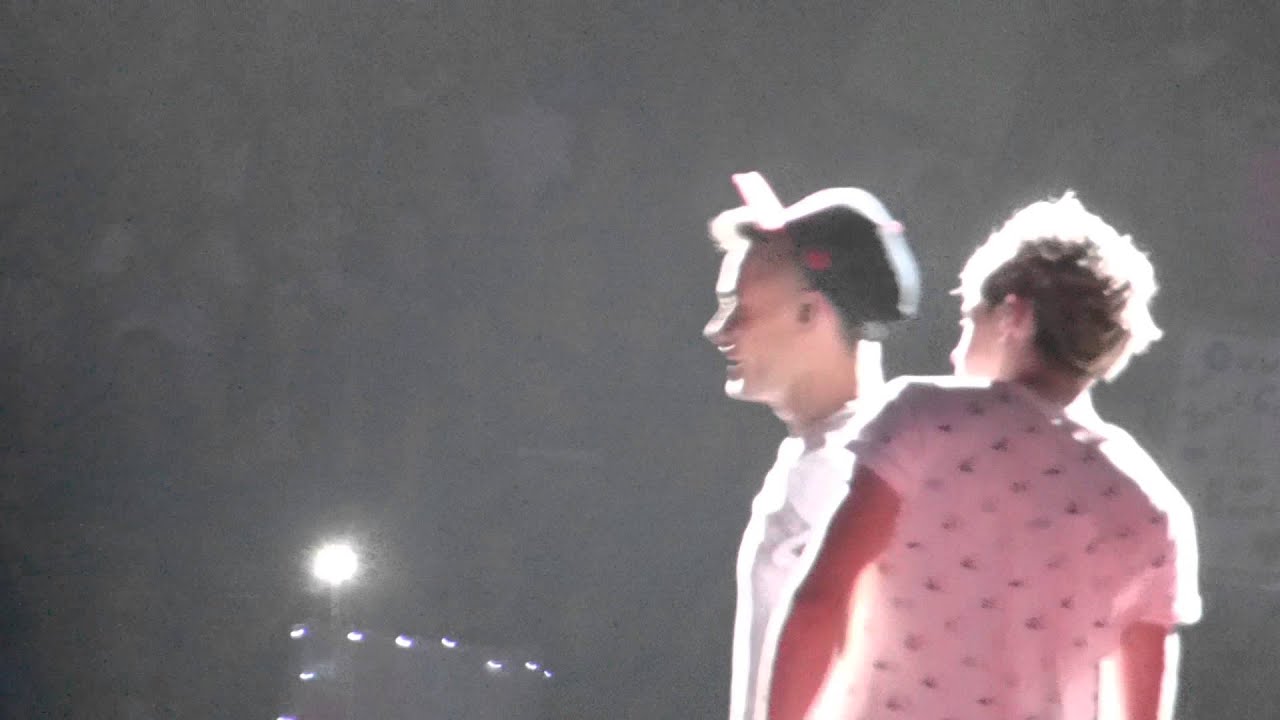 One Direction - Teenage Kicks - Staples Center, Los Angeles - 8.10.13