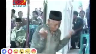 Kakek kakek joget jatuhh DERRR