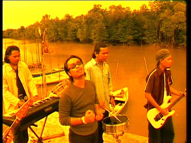 Sweet Child - Mencari Rindu Yang Hilang (Official Music Video) class=