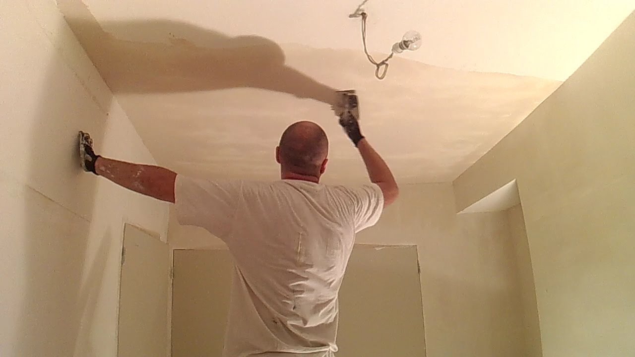 #Enduire un plafond - YouTube