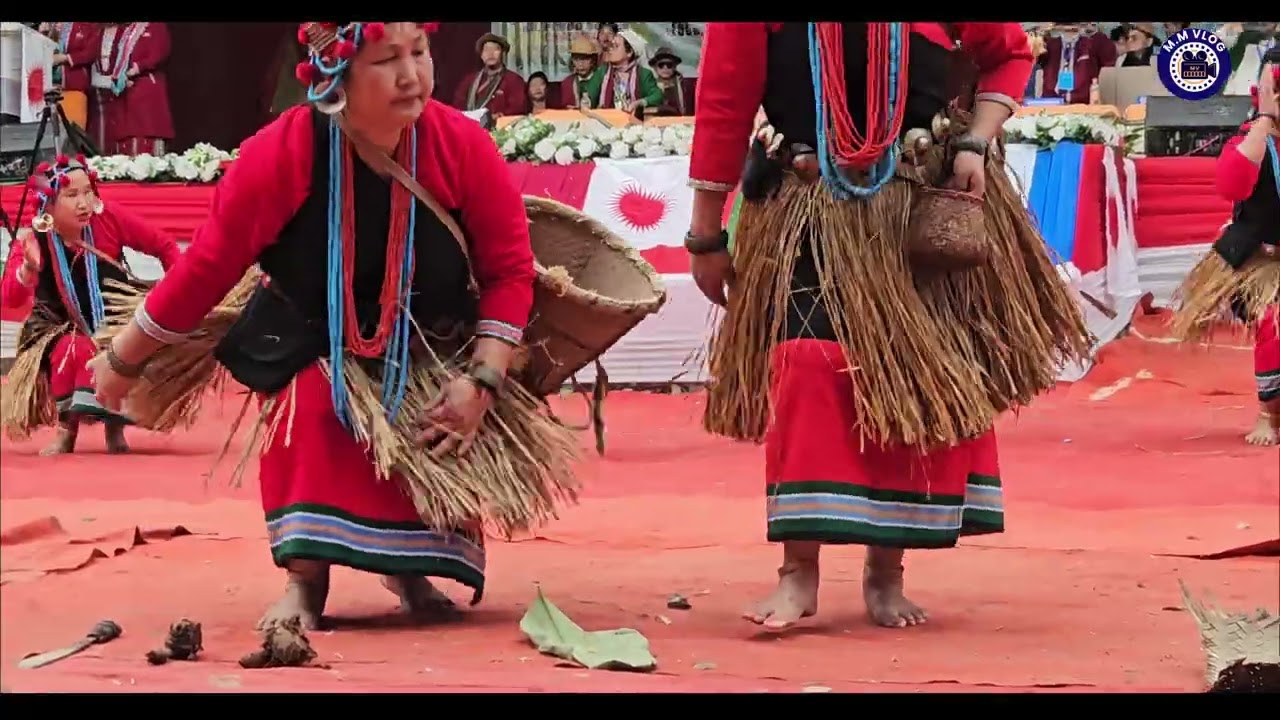 𝐃𝐨𝐧𝐲𝐢 𝐀𝐧𝐧𝐞 𝐭𝐞𝐚𝐦 𝐟𝐨𝐥𝐤 𝐝𝐚𝐧𝐜𝐞 𝐩𝐞𝐫𝐟𝐨𝐫𝐦𝐞𝐝 𝐚𝐭 𝐭𝐡𝐞 𝐒𝐰𝐚𝐝𝐡𝐚𝐫𝐦𝐚 𝐒𝐚𝐦𝐦𝐞𝐥𝐚𝐧 𝐩𝐫𝐨𝐠𝐫𝐚𝐦 𝐨𝐧 𝐉𝐚𝐫𝐢𝐧𝐠 𝐆𝐫𝐨𝐮𝐧𝐝, 𝐃𝐚𝐩𝐨𝐫𝐢𝐣𝐨, 