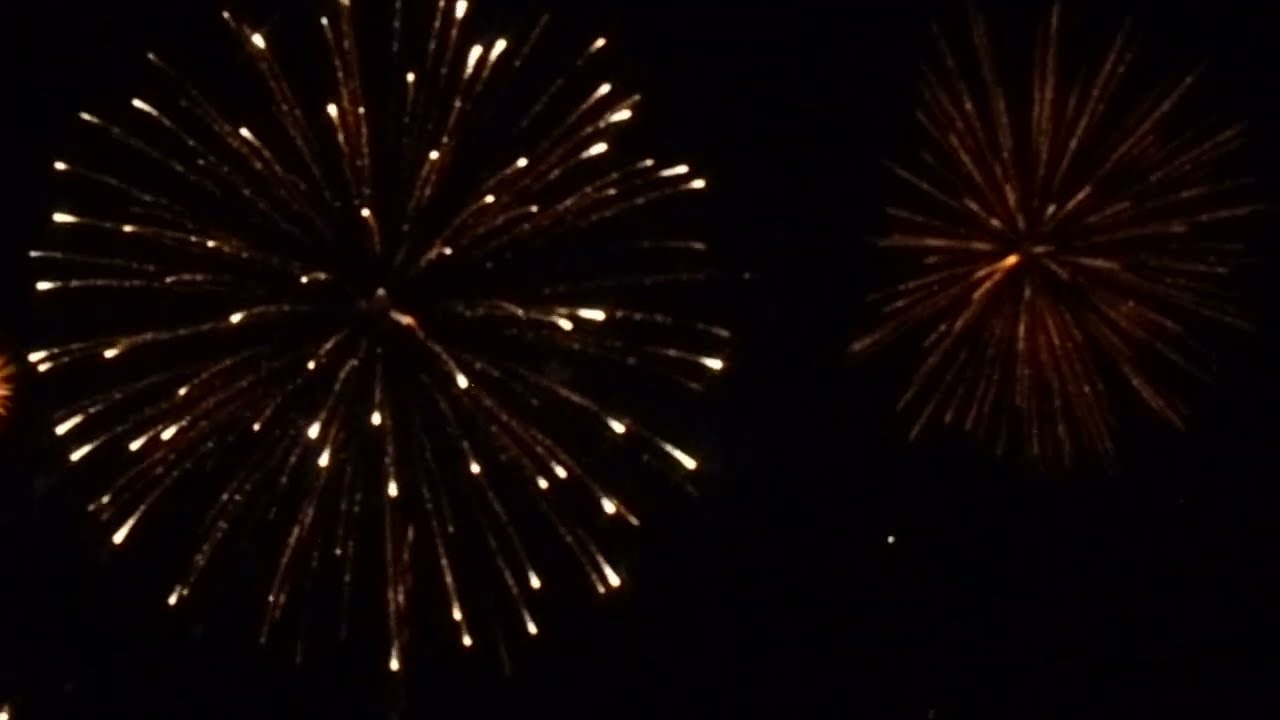 CASTILLO DE FUEGOS, 3-02-26   BURRIANA PATRON SAN BLAS, DISPARA PIROTECNIA MARTI