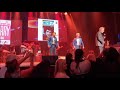 Frankie Valli &amp; The Four Seasons - “Let’s Hang On” (līve)