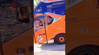 Klakson mengular SJM "Batosai" di turunan tebing breksi 🐍