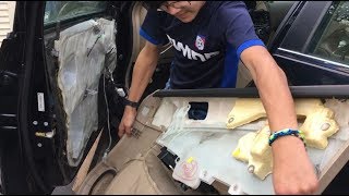 نحوه برداشتن و تعویض پنل درب داخلی هوندا آکورد نسل هفتم 2003-2007 | DIY Auto Repair توسط Aiman
