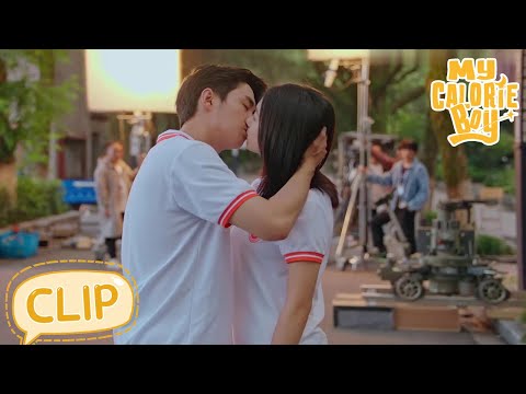 Sweet kiss! He kissed her sweetly in public😍 | My Calorie Boy 30 Clip