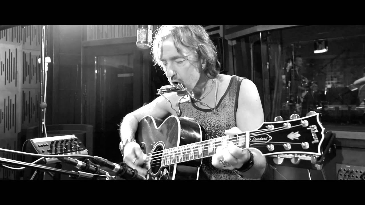 Jary ODDZIAŁ ZAMKNIĘTY (Krzysztof Jaryczewski) - Obudź się - YouTube