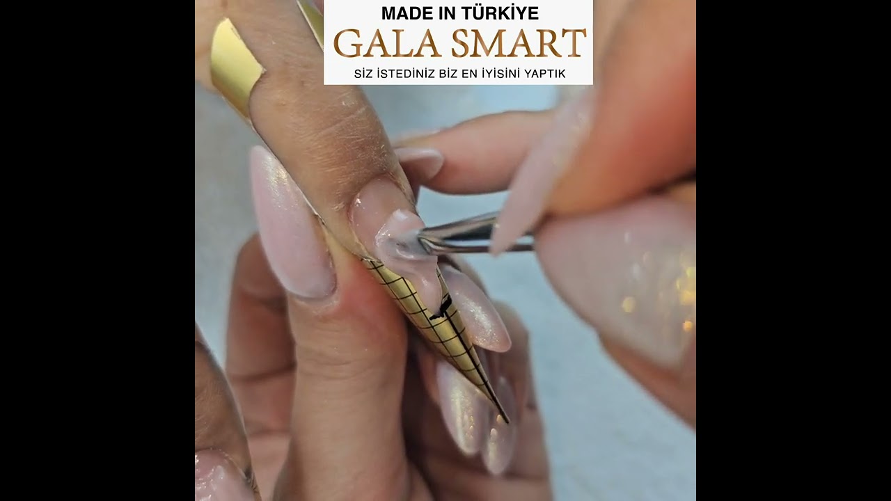 Şablon ile badem model protez tırnak yapımı