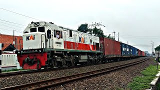 HEBOH LOKOMOTIF CC 201 S35 SUARA BENGEK | Hunting Kereta Api di Perlintasan Kartini Kota Cirebon