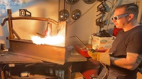 Dropping a 32 Ford Axle And Reversing The Spring. 32 Ford Rebuild Part 9