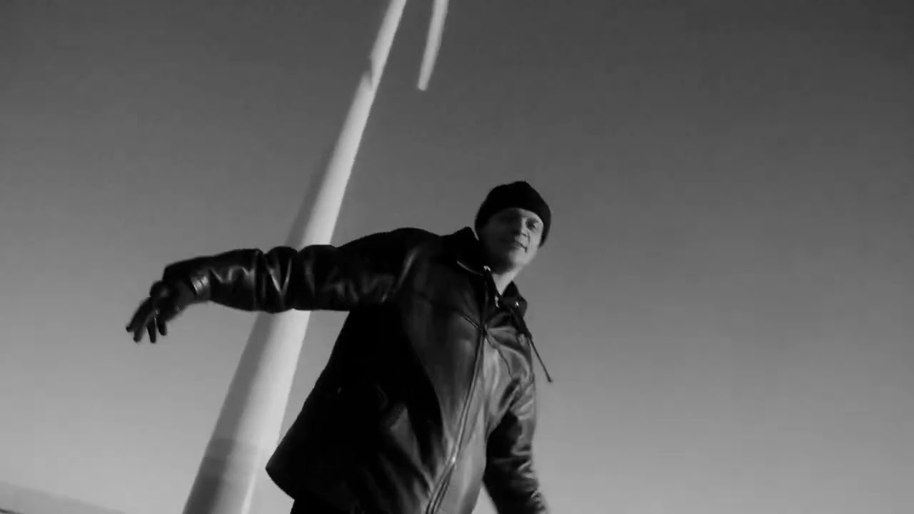 Watch Air - D4vid-Lee ft The Geebies on YouTube Watch Air - D4vid-Lee ft The Geebies on YouTube