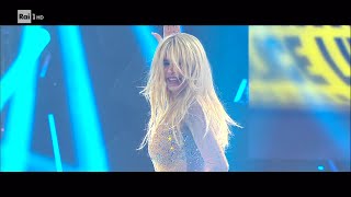Valeria Marini - Britney Spears canta "Toxic" - Tale e Quale Show 30/09/2022