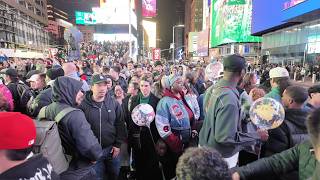 Manhattan Night Walk: Crazy Crowds in Times Square! Packed 42nd Street Overflowing With People!