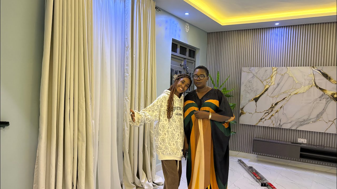 Украшаем наш новый дом к Рождеству вместе с мамой 🙏😭🎄 с участием @ItsNasto