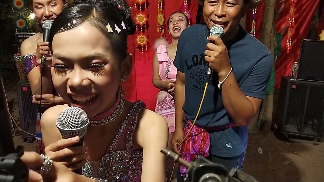 รำสวยๆๆสาวบ้านเกิน.ธิดาลาง