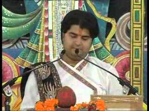 LIVE BHAJAN BY THAKUR JI HAMARO DHAN RADHA SHRI RADHA SHRI RADHAflv