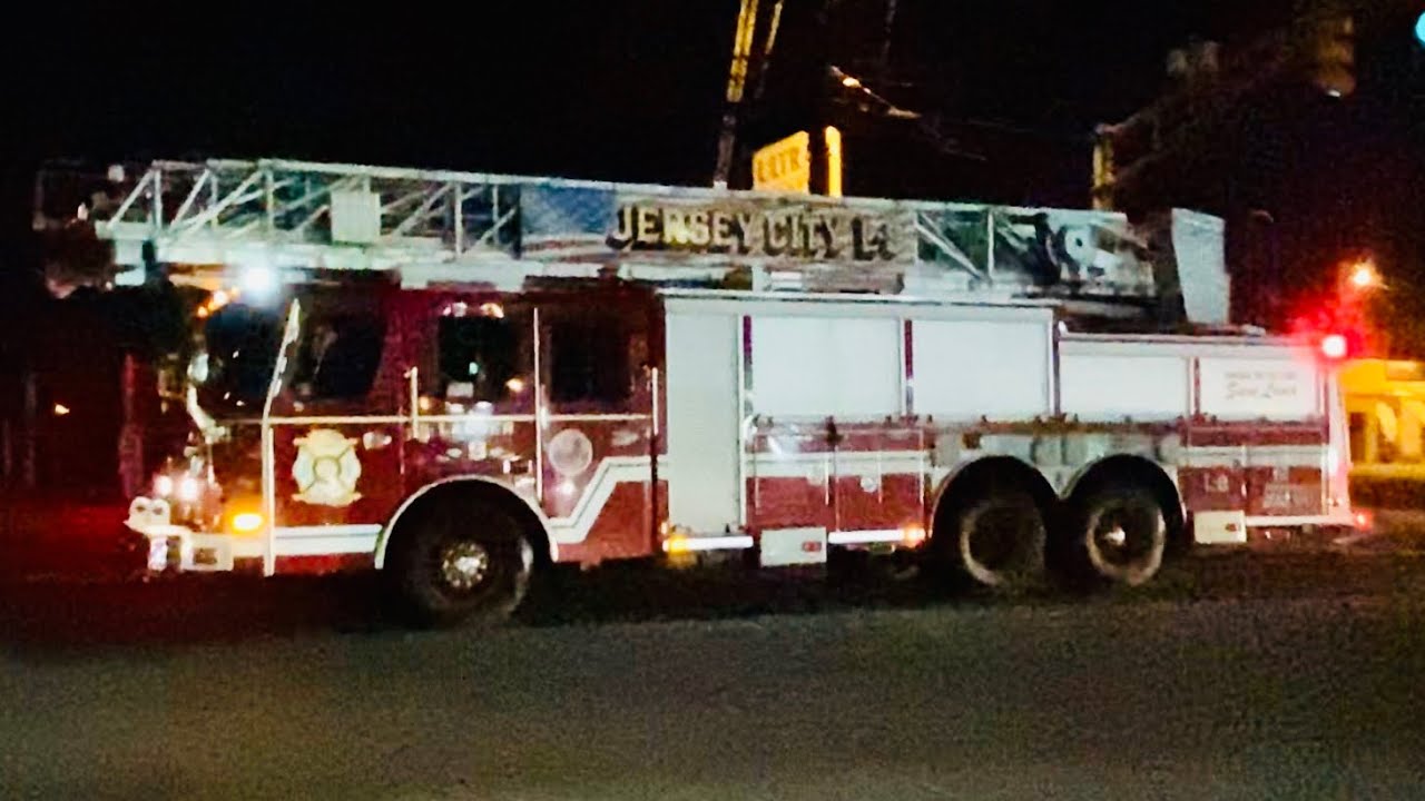 JERSEY CITY FIRE DEPARTMENT LADDER 9 RESPONDING FROM TEMPORARY QUARTERS