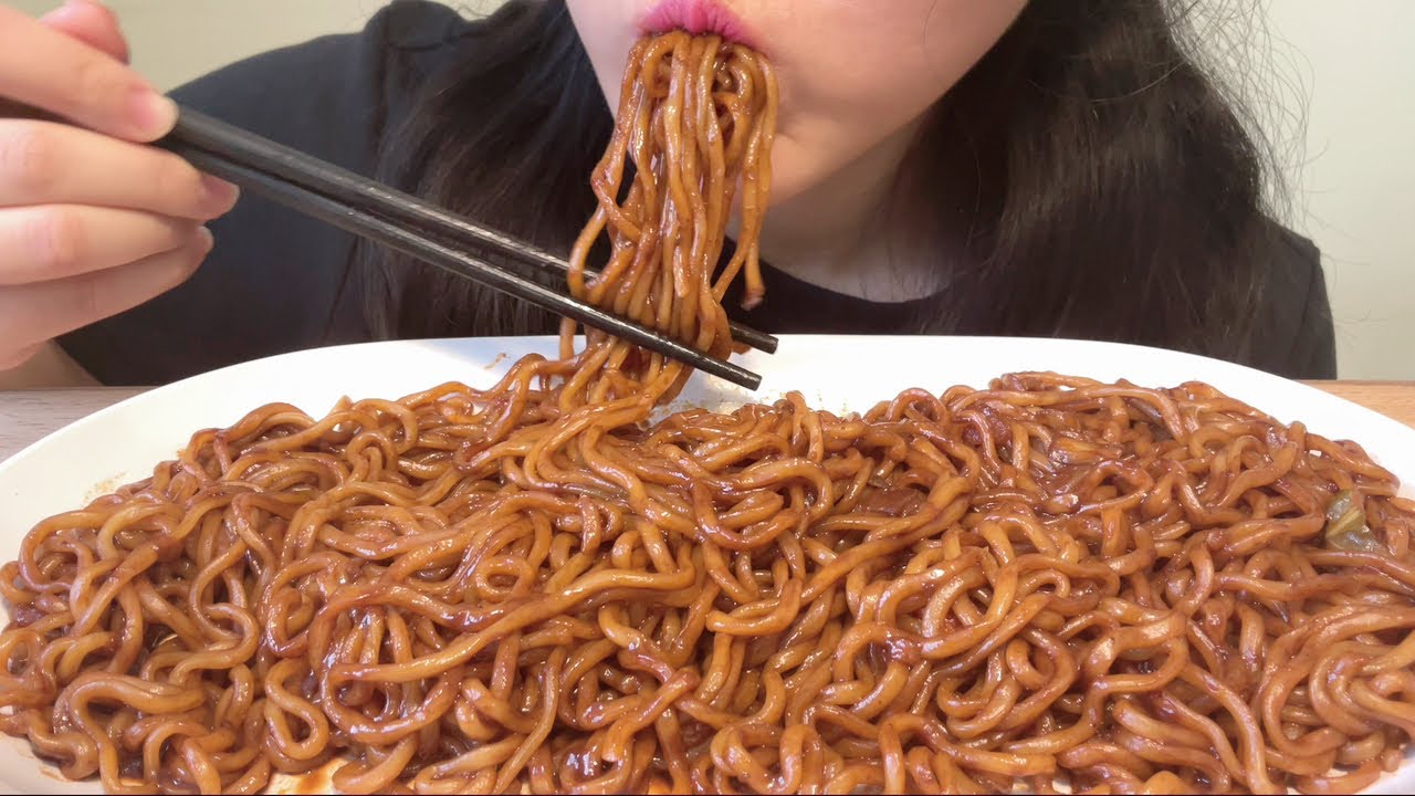 ASMR SPICY BLACK BEAN NOODLES SAMYANG JJAJANG BULDAK *EATING SOUNDS* 三养炸酱火鸡面声控吃播YingBao ASMR