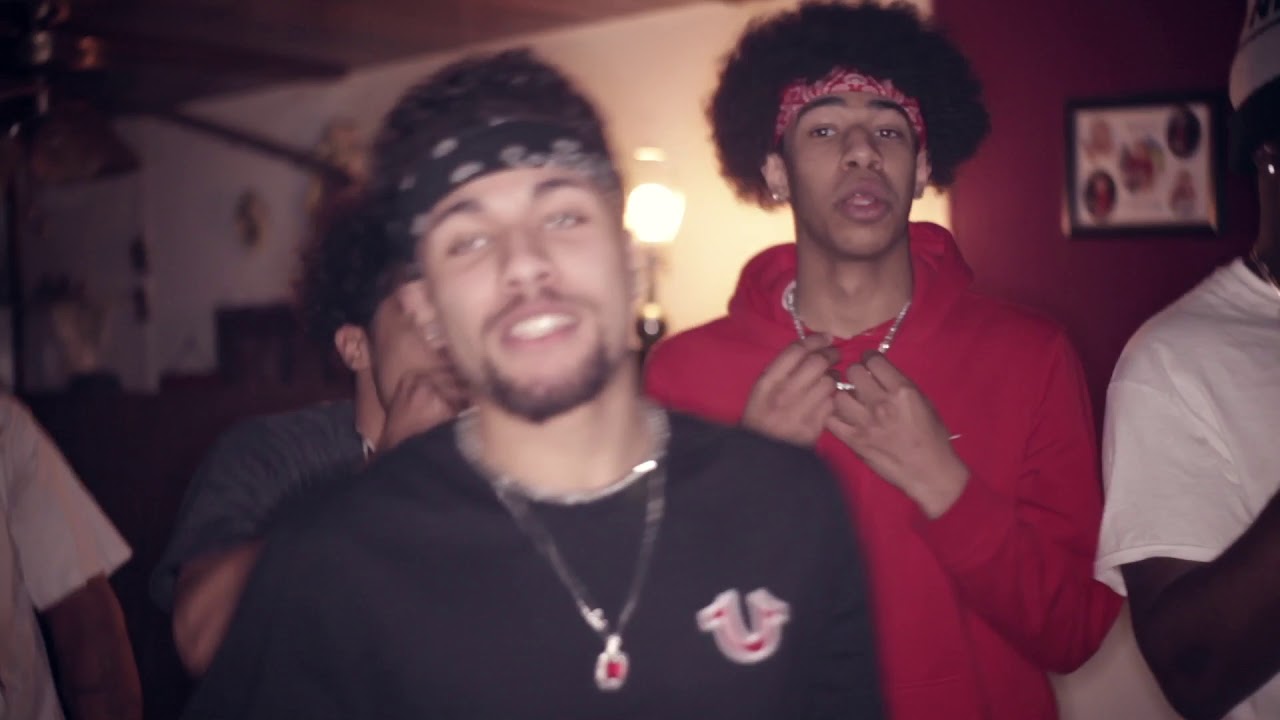 Flex Finesse Feat. B33ZY - “Runnin” (Prod. By TrapManTwoThree) [Shot By Willie 3.0 Productions]