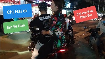 Tây Thy Bắp Nướng lên xe theo Trai Đẹp Mô Tô Phân Khối Lớn chở đi