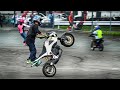 HONDA GROM 125 Motorcycle stunt riding