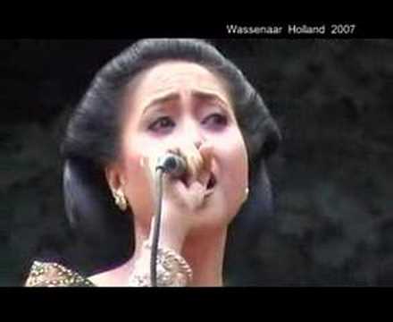 Keroncong Bandar Jakarta - Sundari Soekotjo