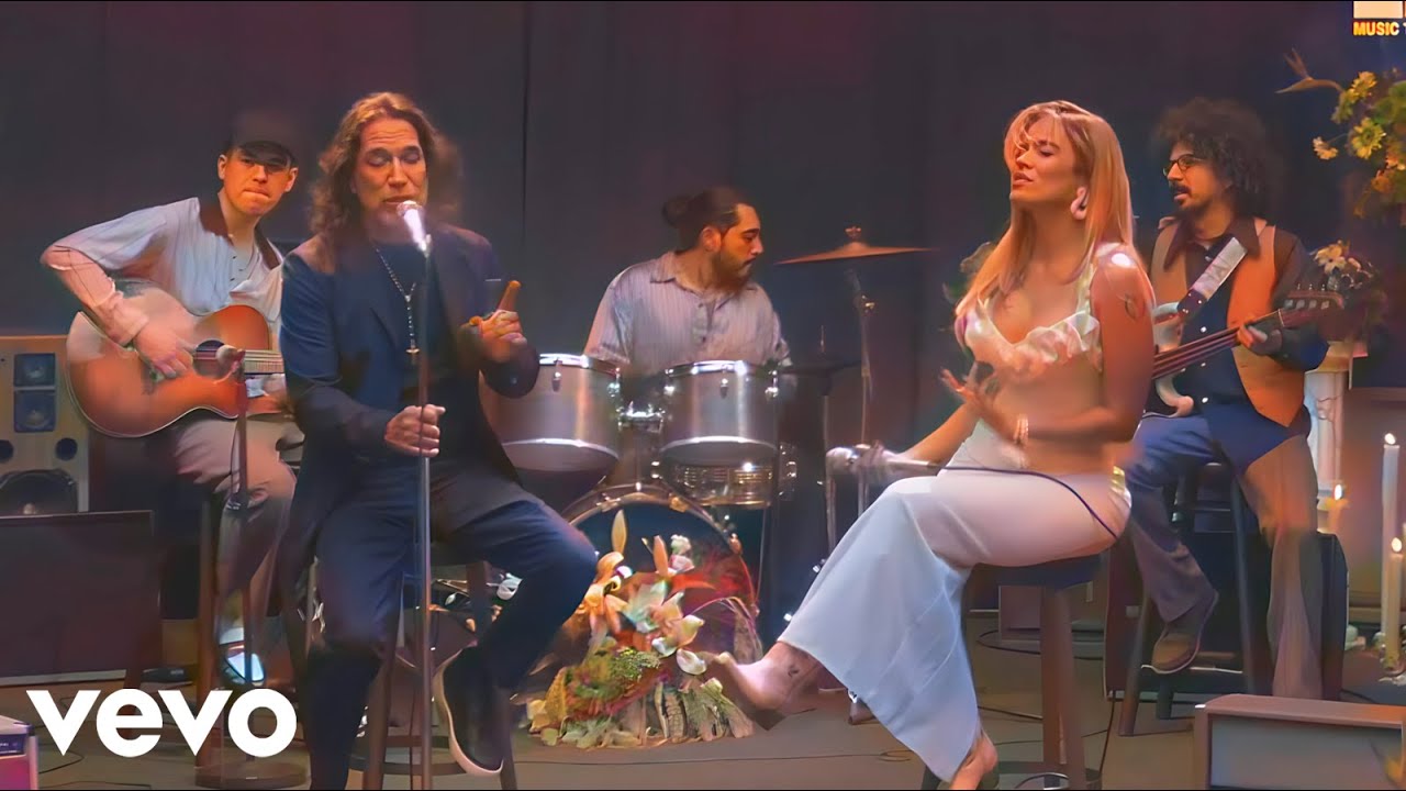 ⁣KAROL G ft. Marco Antonio Solis - Coleccionando Heridas (Official Video) ft. Dany deglein, Dennis.