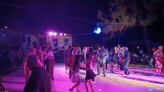 kozan.gr: Κοζάνη: Ξέφρενο disco party (και με λίγα «χάλκινα») στους Αγίους Σαράντα