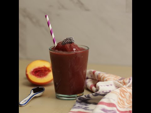 how-to-make-a-mixed-berry-and-peach-kombucha-shake